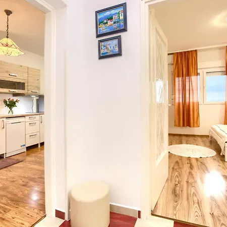 Marina View Apartment